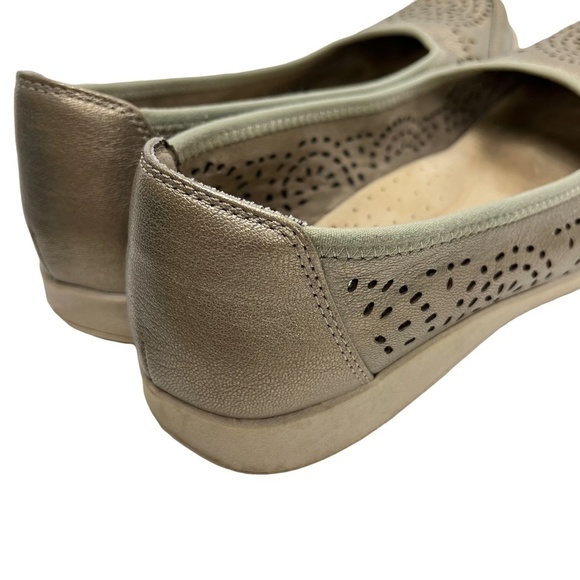ROCKPORT Metallic Pewter Laser Cut Out Flats Slip On Loafers Genuine Leather 7.5 - Picture 5 of 16